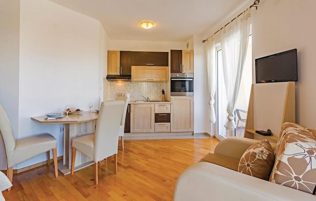 פרמנטורה Apartments - Villa Oliva מראה חיצוני תמונה